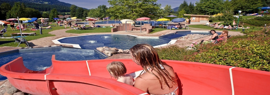 Piscine impériale Kaiserbad d&#039;Ellmau : fraîchement différente