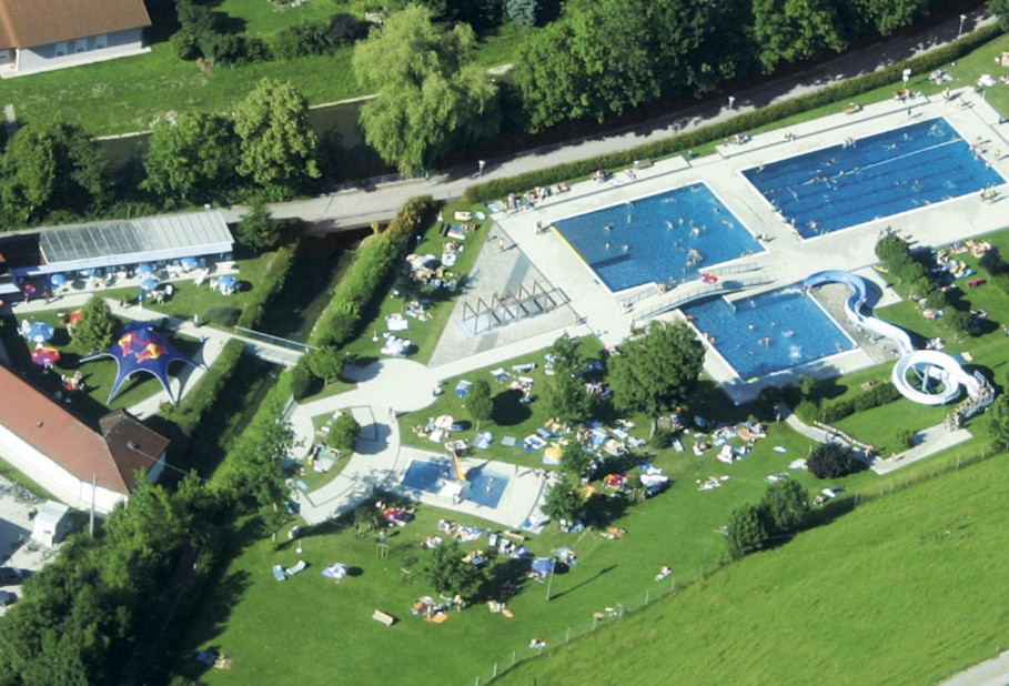 Swimming Pool Grieskirchen - family-friendly leisure park