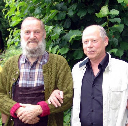 Professeur Eshel Ben Jacob lors de sa visite à Jochberg chez Johann Grander (2008)