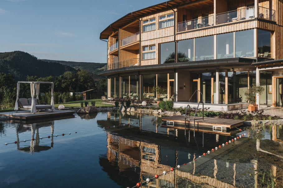 Naturhotel Molzbachhof – Mehr finden als suchen bei den „Naturtalenten“