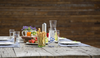 Belebtes Wasser direkt aus dem Wasserhahn – ohne Flaschenschleppen und Plastikmüll